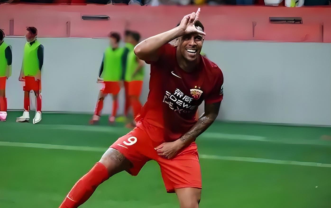 上港功勋外援1月16日官宣发声!正式告别俱乐部,已现身新东家