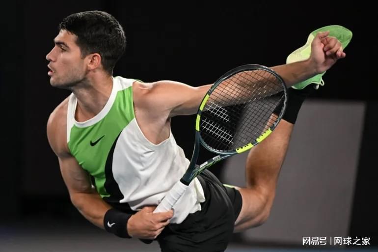 奥客网站-阿卡新发球动作神似德约，德约回应：发Ace要给我版权费