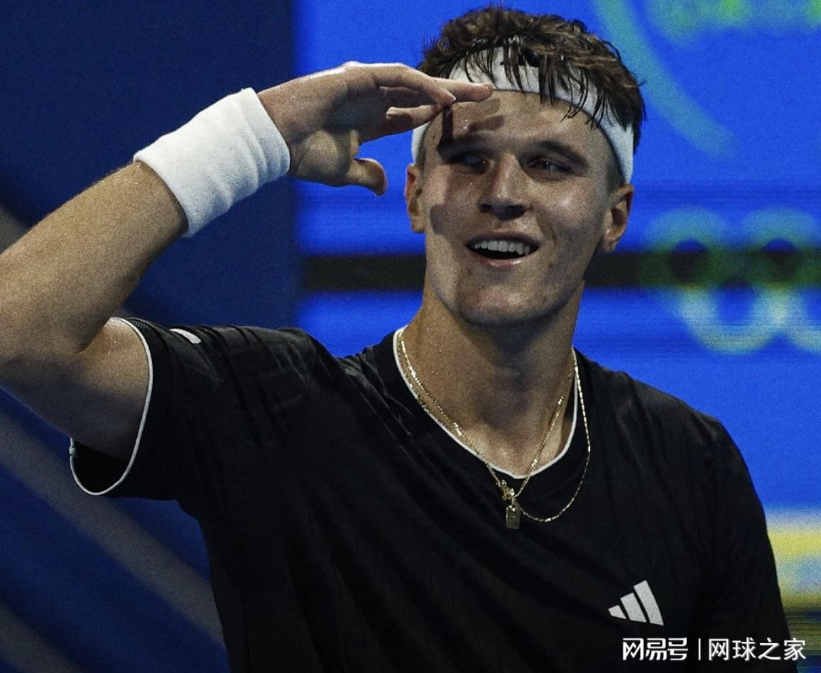 澳客网-门希克爆出大冷致辛纳纪录终结，阿卡因预测辛卡决会流产成预言家